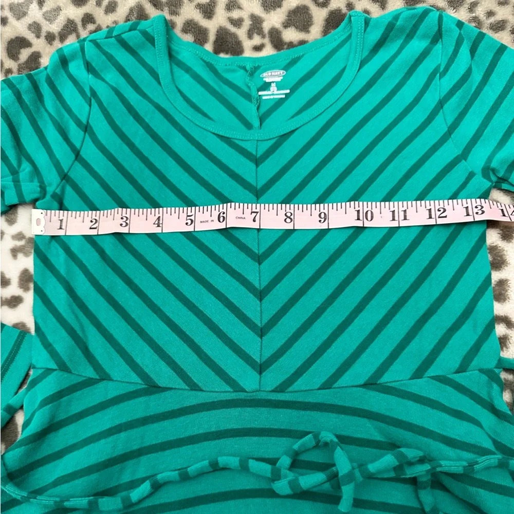 Old Navy Chevron Stripe Tie Waist Skater Dress in Green Size 8 Medium Girls